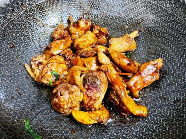 令人難忘的醬炒雞塊，減肥也可以吃，一點不發胖