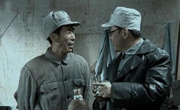 小分隊帶回一隻東洋狗,陳賡發現鬼子大毛病,直言:鬼子太狂妄了 小分隊帶回一隻東洋狗,陳賡發現鬼子大毛病,直言:鬼子太狂妄了