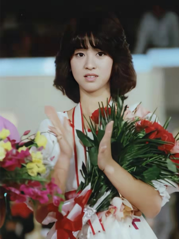 誰能拒絕“昭和美人”?看看這些風華絕代的姐姐們 誰能拒絕“昭和美人”?看看這些風華絕代的姐姐們