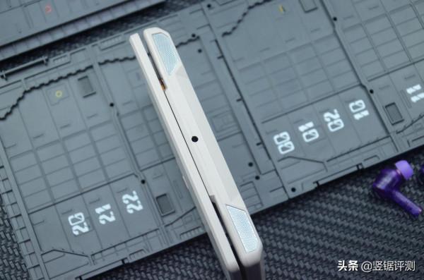 跑分超20萬,翻蓋造型的“安卓系統”國產掌機:黑獅X18S評測 跑分超20萬,翻蓋造型的“安卓系統”國產掌機:黑獅X18S評測