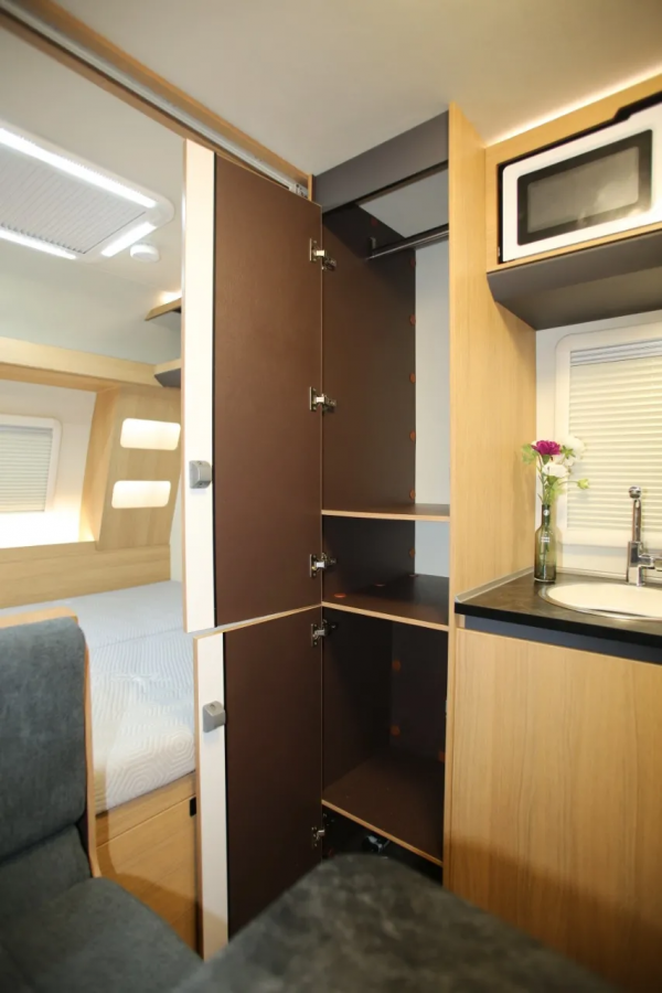 宇通T512拖掛尊享版 小身姿靈活暢行 適用性佈局 主打價效比和實用性