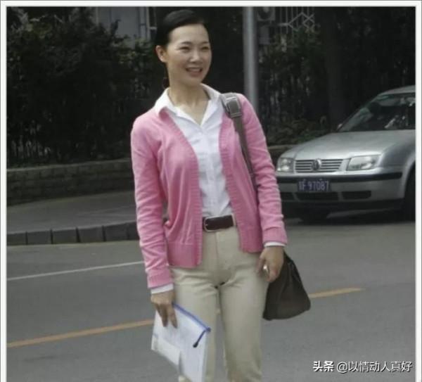 “軍中花仙子”呂薇,與父母不為人知的“戰爭”,未婚最期盼愛情 “軍中花仙子”呂薇,與父母不為人知的“戰爭”,未婚最期盼愛情