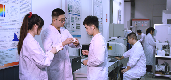 全國金獎！國際首創！交大本科生打破國外封鎖，作品向孫春蘭副總理展示！