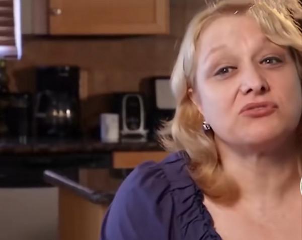 美國女子把可樂當水喝,平均一天喝30瓶,最多一天達到50瓶 美國女子把可樂當水喝,平均一天喝30瓶,最多一天達到50瓶