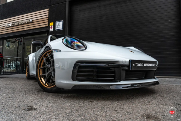 如何讓一臺保時捷911 Carrera 4S脫穎而出