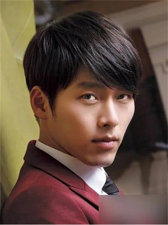 39歲玄彬近照曝光，現身拍攝雜誌，狀態堪稱行走的荷爾蒙