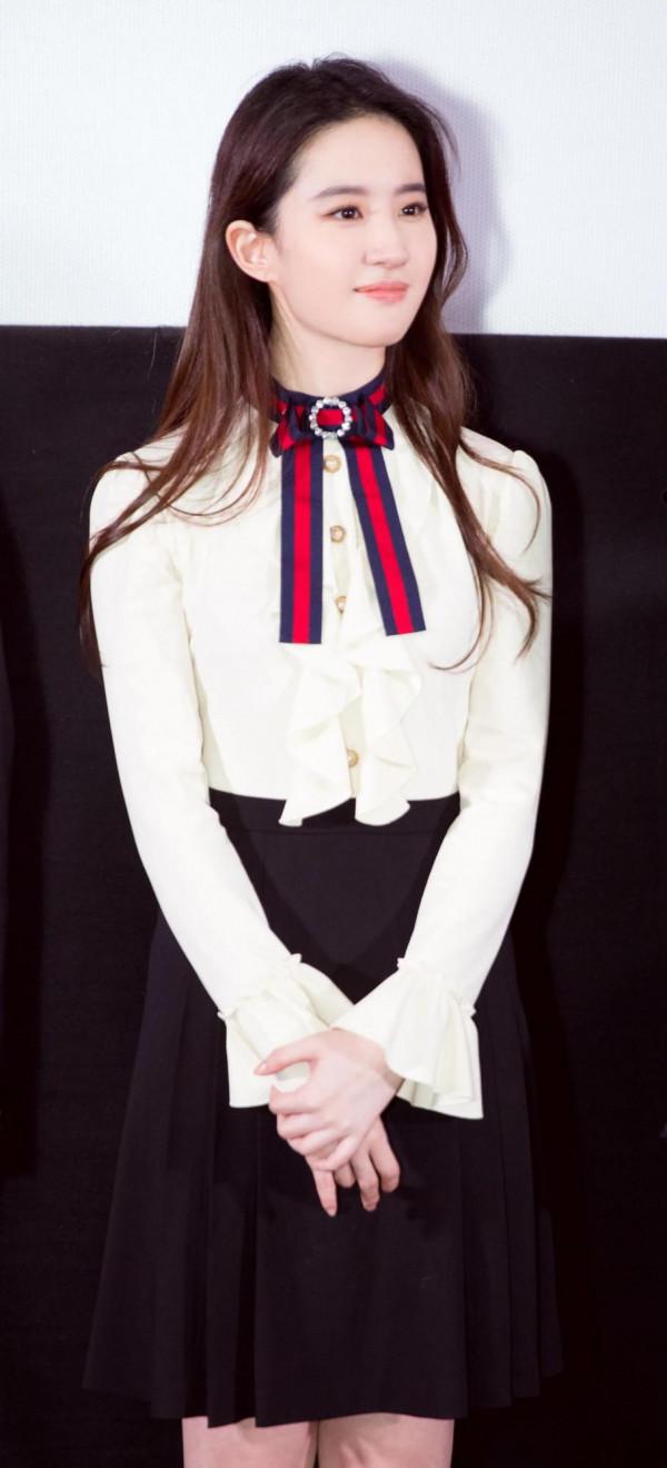 神仙姐姐劉亦菲高畫質桌布