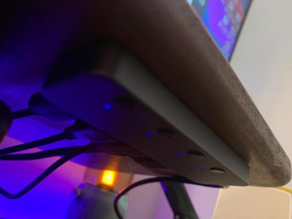 閒暇時刻收拾的桌面，燈光&plus;音效&plus;理線佈置