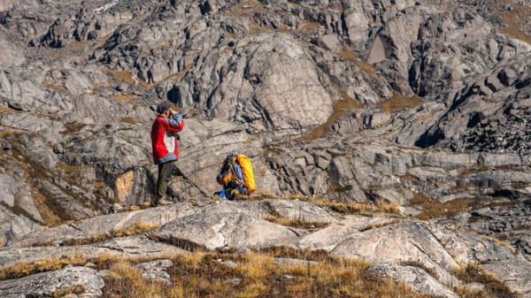 川西海拔最高最大最藍的海子——亞莫措根