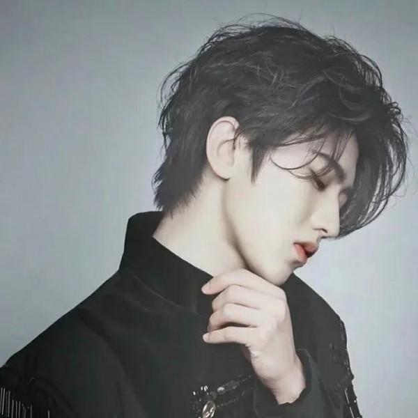 蔡徐坤明星頭像：你是人間星光，不要笑我沒長大我只是不想複雜