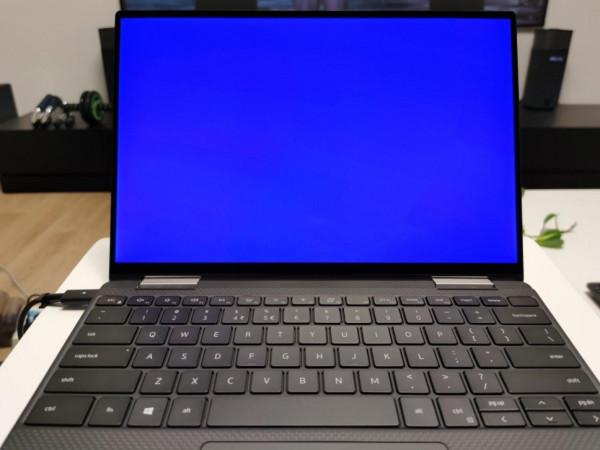 雙十二，同事買了戴爾XPS13 二合一翻轉本