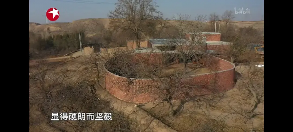 好離譜!夢想改造家花132萬給人家從破房子蓋成了全新的紅磚房子 好離譜!夢想改造家花132萬給人家從破房子蓋成了全新的紅磚房子