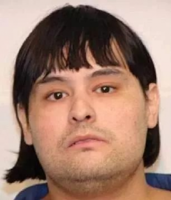 窮小子冒充沙特王子行騙30年，豪車名牌傍身，因一道燻火腿露破綻