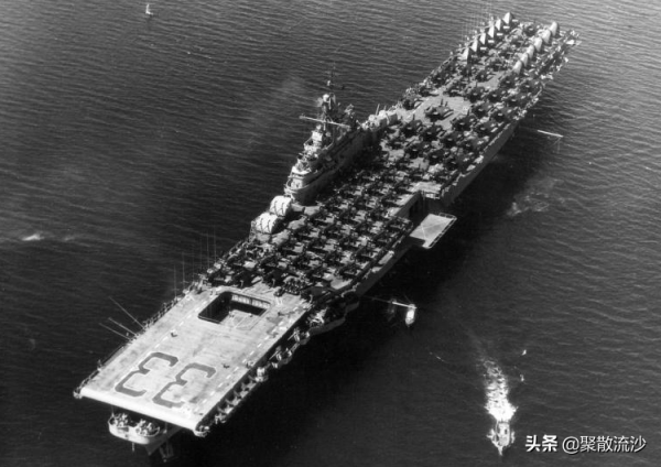 滿載33000噸，最多可搭載103架艦載機，共建造了24艘