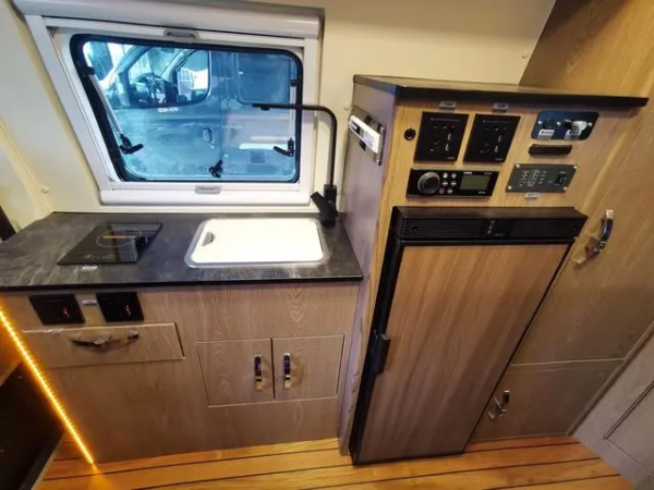 經典無中門 空間魔術師,衛航V570無中門 經典無中門 空間魔術師,衛航V570無中門