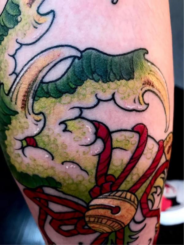 傳統風格龍爪紋身 傳統風格龍爪紋身