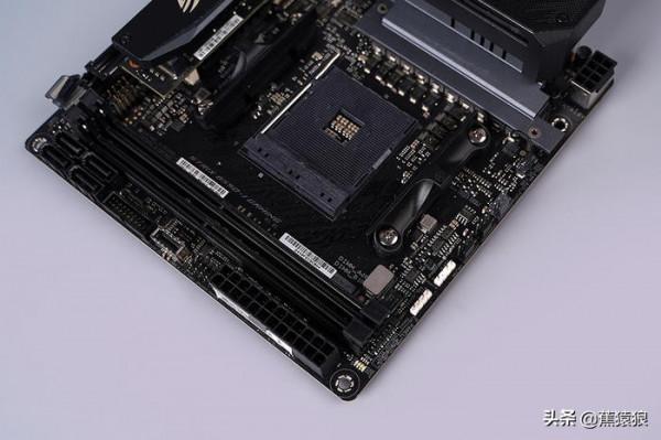 R5 5600X&plus; RTX 3070 &comma; SSUPD 美味網版 ITX 機箱裝機分享