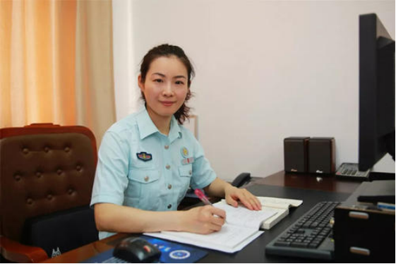 比公務員更好考的4大“鐵飯碗”,競爭壓力小,待遇比公務員吃香 比公務員更好考的4大“鐵飯碗”,競爭壓力小,待遇比公務員吃香