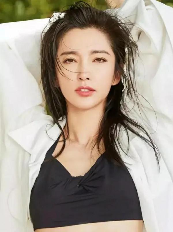 黑土地出大美人，12位東北女星，個個盤靚條順，甩白幼瘦幾條街