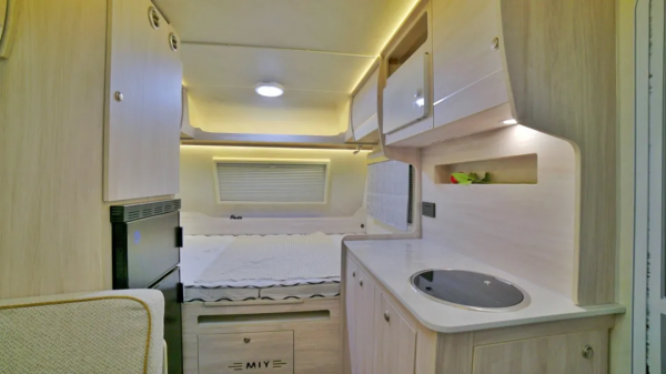 實用又好用，小巧而精巧——迷野420新款拖掛房車