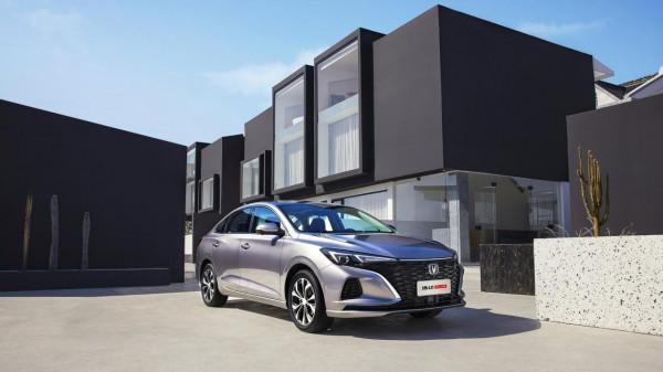 制霸10萬級,全新MG5和逸動PLUS,你怎麼選? 制霸10萬級,全新MG5和逸動PLUS,你怎麼選?