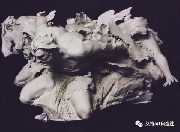 斯諾登從一塊泥引發的啟迪 斯諾登從一塊泥引發的啟迪