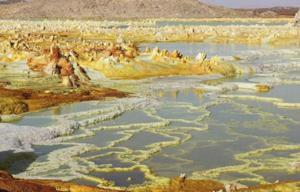 羅布泊重新碧波盪漾，出現一萬多平方公里的湖泊，水從哪兒來？