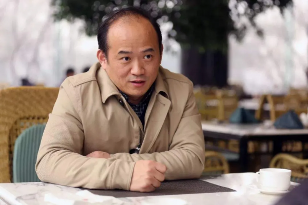 輸光20億,被跨國通緝!湖北首富,竟倒在了“賭”上? 輸光20億,被跨國通緝!湖北首富,竟倒在了“賭”上?