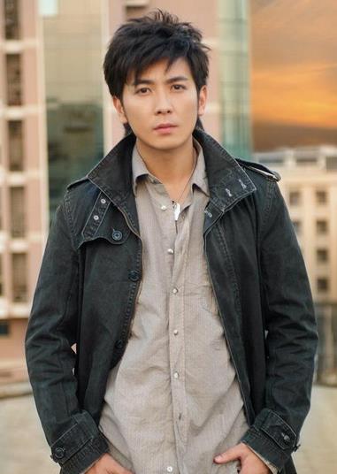 7大瓊瑤美男今昔顏值對比，有人中年顏垮，有人風采依然