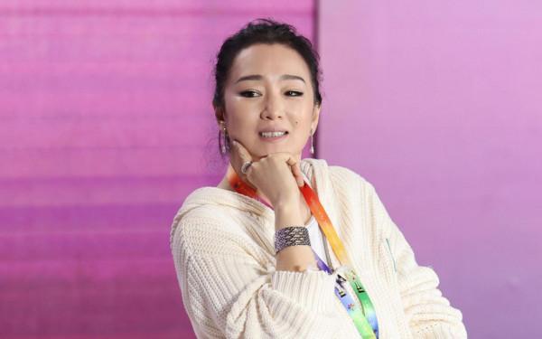 張藝謀的岳母：陪女兒陳婷走過“地下”10年，她的婚姻我最放心