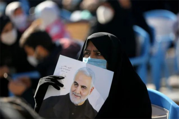 伊朗總統發誓為蘇萊曼尼報仇後後，蓬佩奧害怕了，要求拜登保護他