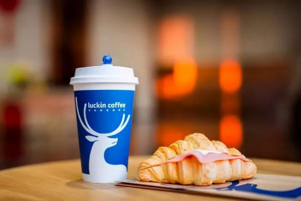 瑞幸咖啡：割美帝韭菜的“實幹家”，他才是真正的為民謀福利