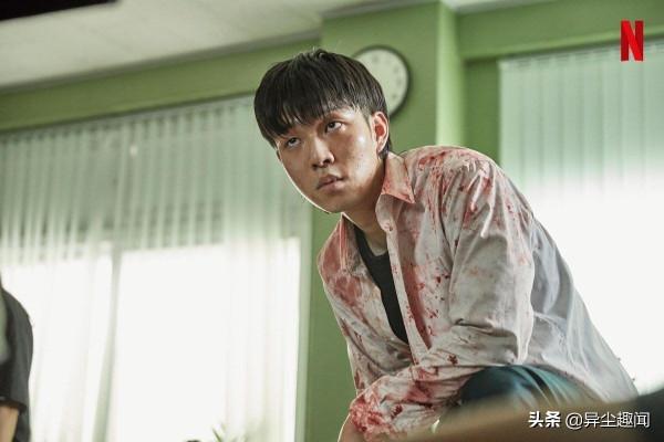 NETFLIX漫改《殭屍校園》懶人包，演員IG&plus;劇情簡介&plus;4大看點大統整
