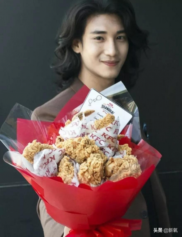 吹捧多年的全球最帥面孔其實是野榜？