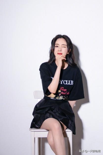 你適合“披頭髮”還是“扎頭髮”,取決於三個部位,髮際線很關鍵 你適合“披頭髮”還是“扎頭髮”,取決於三個部位,髮際線很關鍵