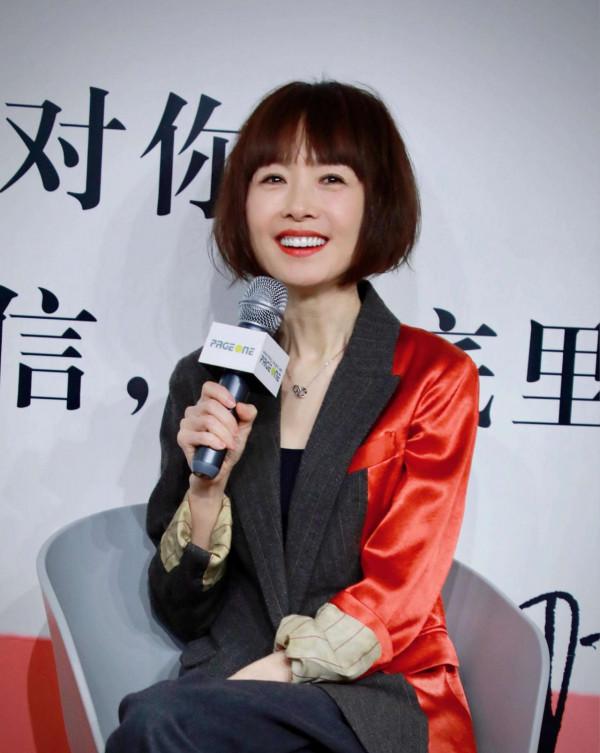 魯豫：事業巔峰也沒能給我&OpenCurlyDoubleQuote;換&rdquo;來一個孩子，52歲還是一個人