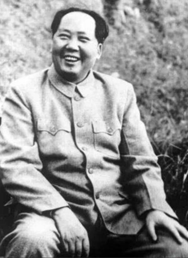 1950年，毛主席在中南海接見宋任窮，毛主席：陳昌妻女過得如何？