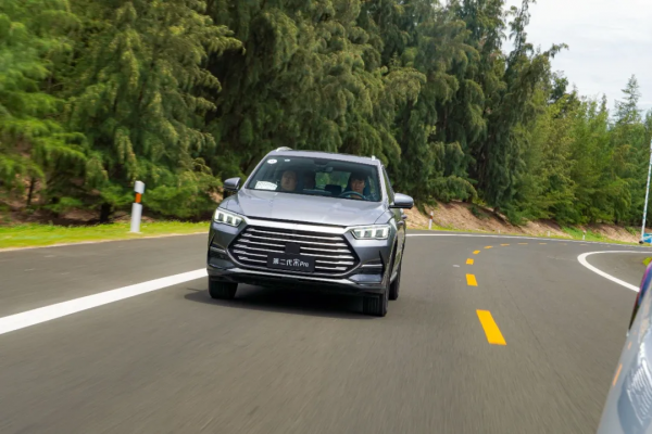 不選哈弗長安就選它!全新發動機超省油,10萬出頭就能買 不選哈弗長安就選它!全新發動機超省油,10萬出頭就能買