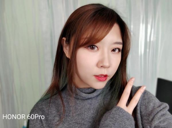 最適合直播、自拍的兩款手機綜合配置簡評