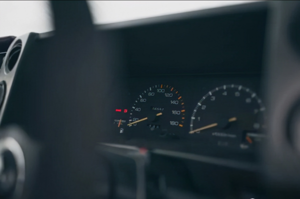 放了15年的豐田AE86，改裝後依舊迷人