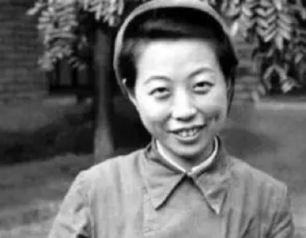 2010年一老人臨終前:我暴露了?護士不解,4天后她被葬於八寶山 2010年一老人臨終前:我暴露了?護士不解,4天后她被葬於八寶山