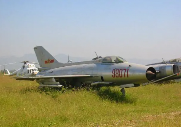 1981中國空軍取消訂單，英商索賠一個億，約旦空軍關鍵時刻救場