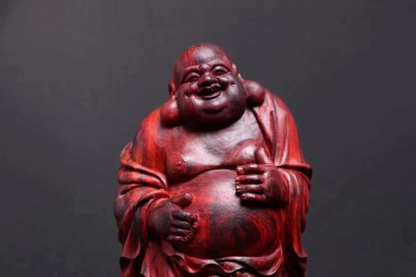 人活一世，開心是一天，不開心也是一天！何不學學彌勒佛？