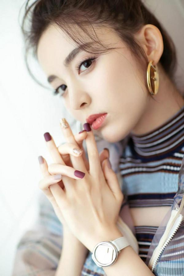 古力娜扎21張美冊，欣賞