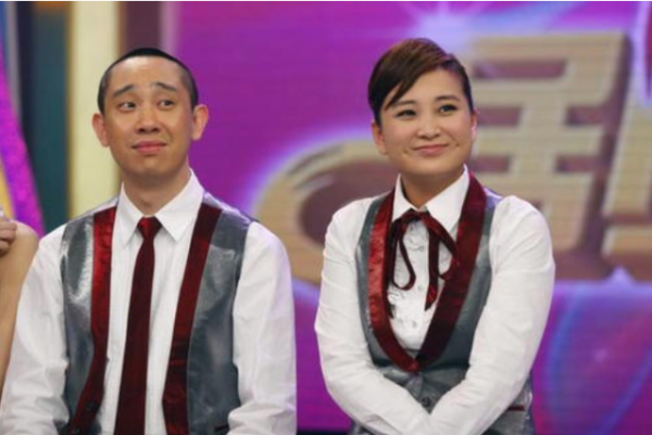 13年前，二人同上春晚，如今賈玲成了老闆，那麼白凱南哪去了？