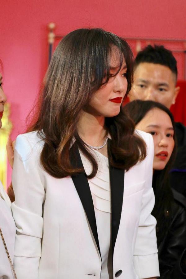 唐嫣胖了上熱搜，臉腫得像120斤，還是90斤的腿