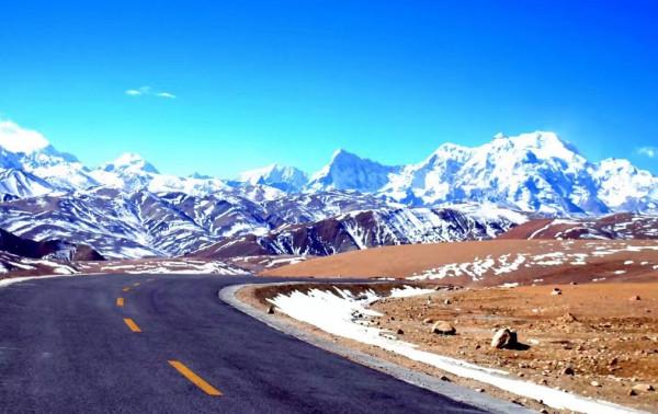 聶拉木山口景象