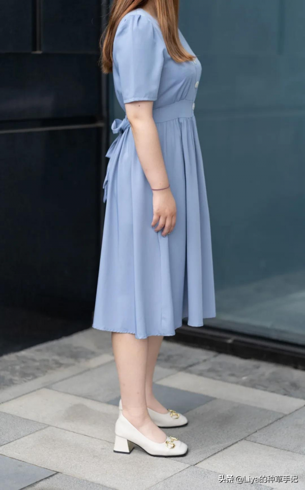 90斤和120斤的女生,穿同一件衣服差別到底有多大 90斤和120斤的女生,穿同一件衣服差別到底有多大