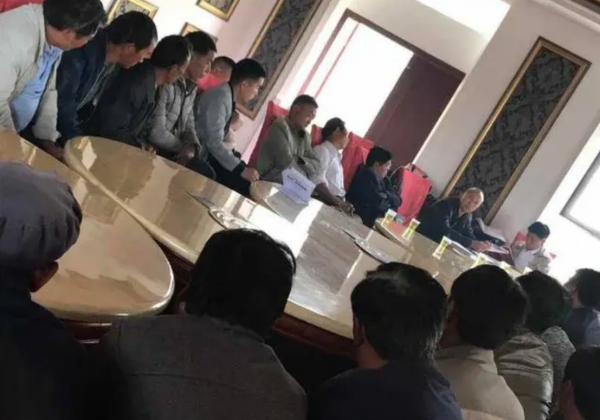 父親遇刺，22歲的他回國拒絕繼承百億家產，爺爺：不是你能做主的