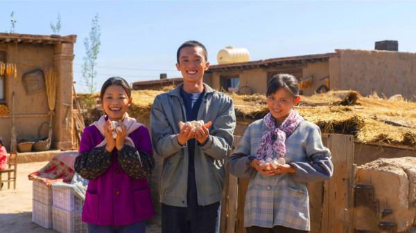 三刷《山海情》，三大感人細節，讀懂“扶貧路”的艱辛之處